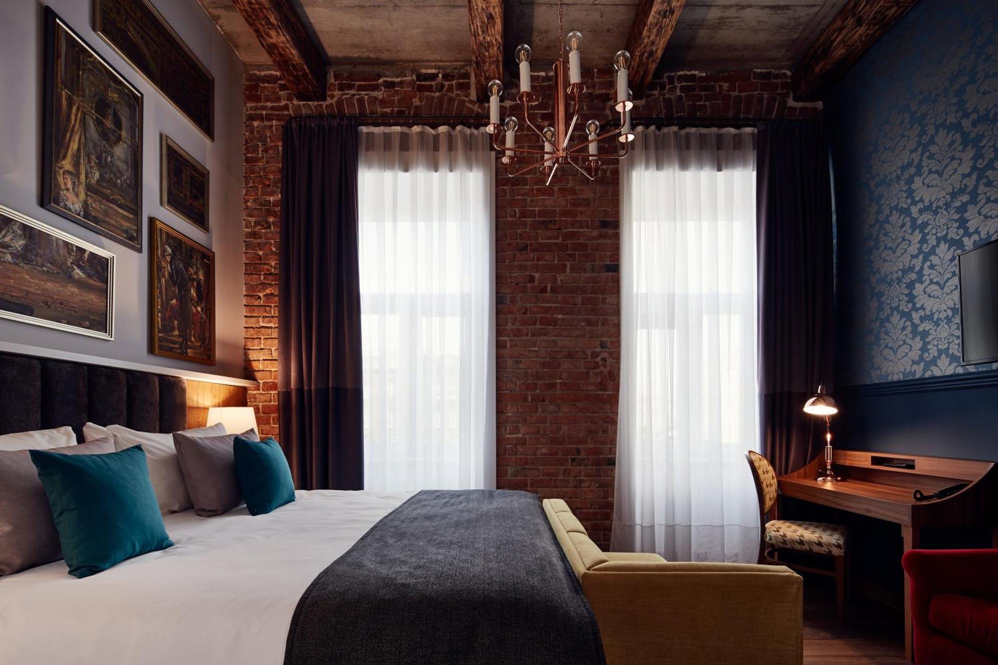 Premium King Room